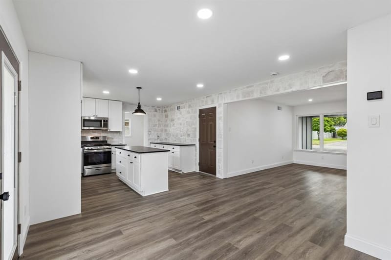 8711 Hackney Lane, Dallas TX 75238 - Photo 11