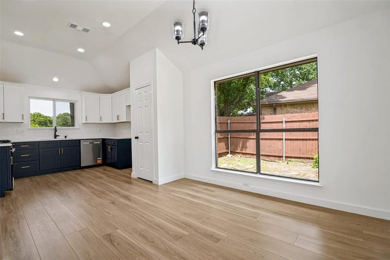8010 Meadowlark Lane, Rowlett TX 75088 - Photo 11