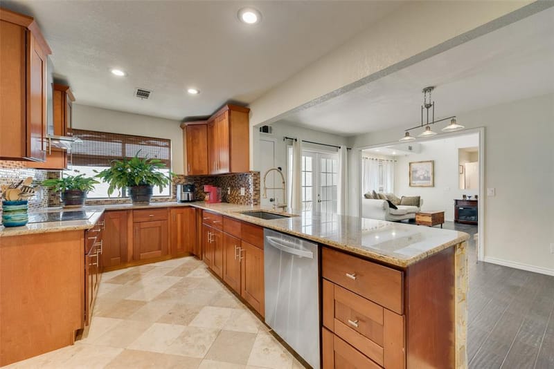 17113 Upper Bay Road, Addison TX 75001 - Photo 2