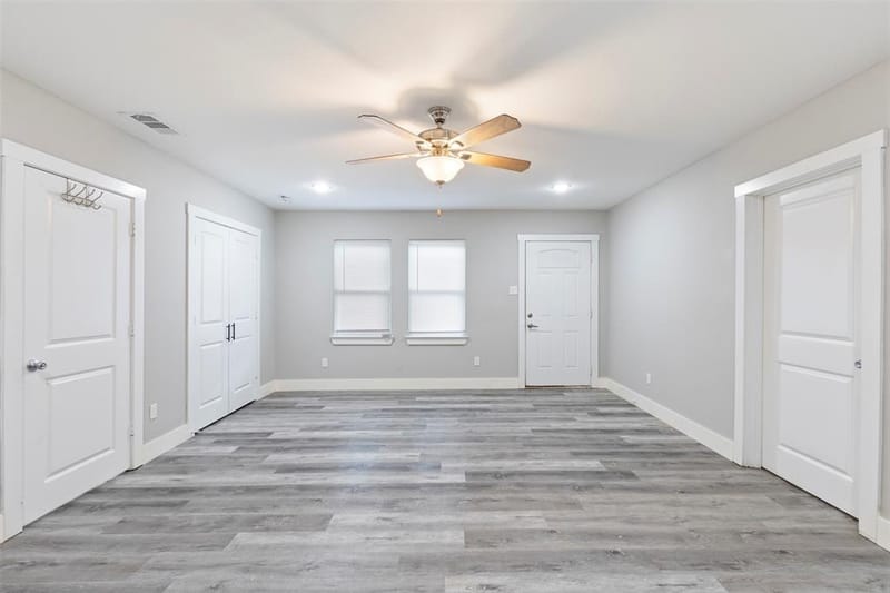 923 Hartsdale Drive, Dallas TX 75211 - Photo 17