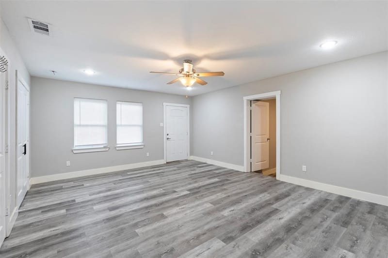 923 Hartsdale Drive, Dallas TX 75211 - Photo 15