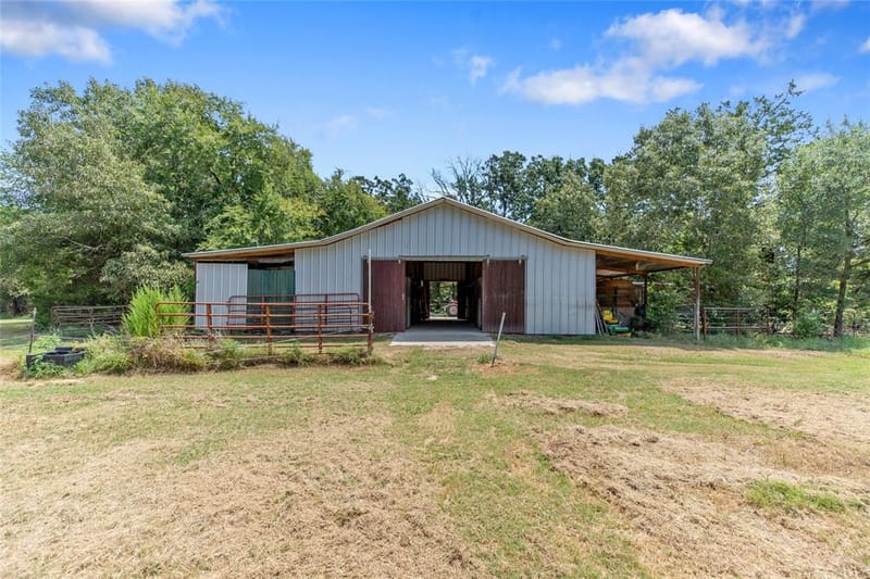 253 County Road 2412, Pickton TX 75471 - Photo 27