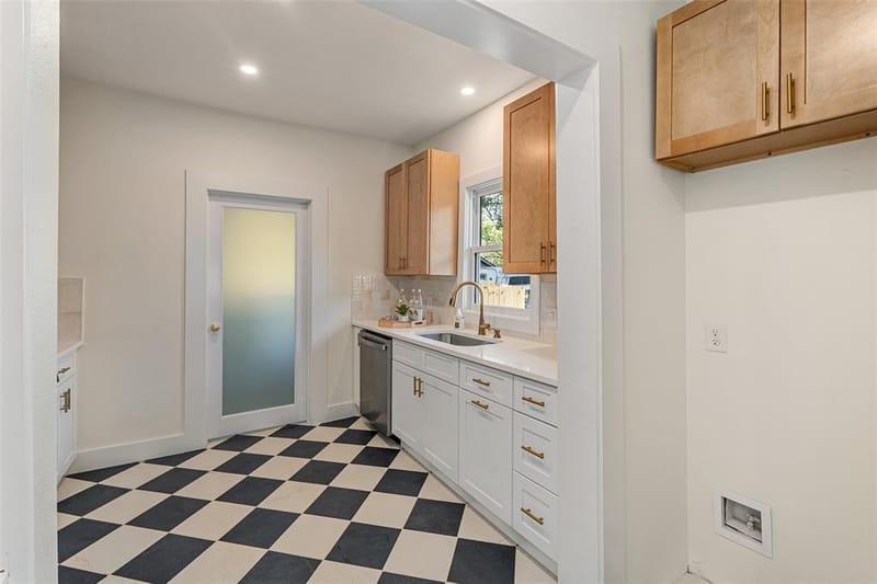 407 S Rosemont Avenue, Dallas TX 75208 - Photo 13