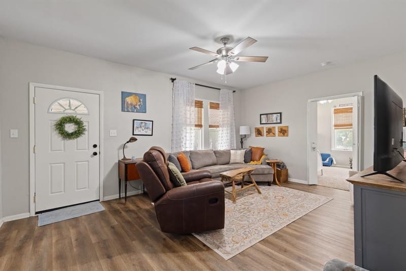 521 Woodard Avenue, Cleburne TX 76033 - Photo 12
