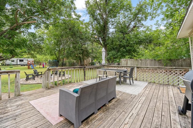 521 Woodard Avenue, Cleburne TX 76033 - Photo 20