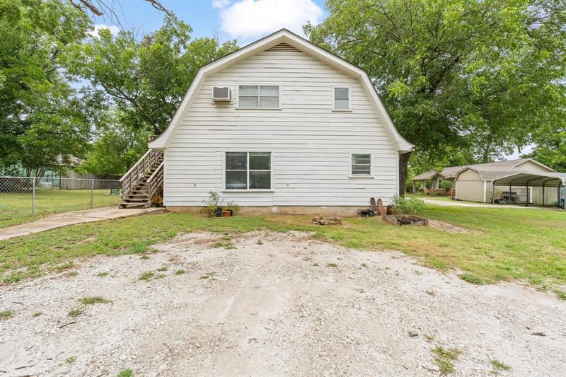 521 Woodard Avenue, Cleburne TX 76033 - Photo 34