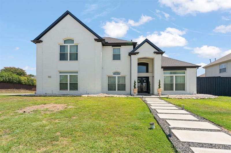 2814 Saint Maria Drive, Mansfield TX 76063 - Photo 3