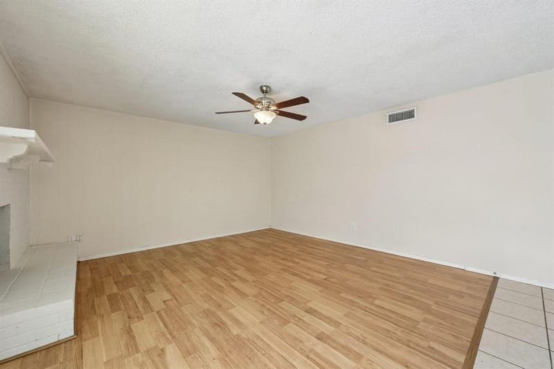 2604 Winding Creek Drive, Carrollton TX 75007 - Photo 20