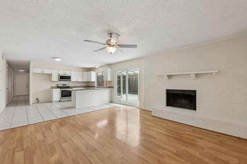 2604 Winding Creek Drive, Carrollton TX 75007 - Photo 19
