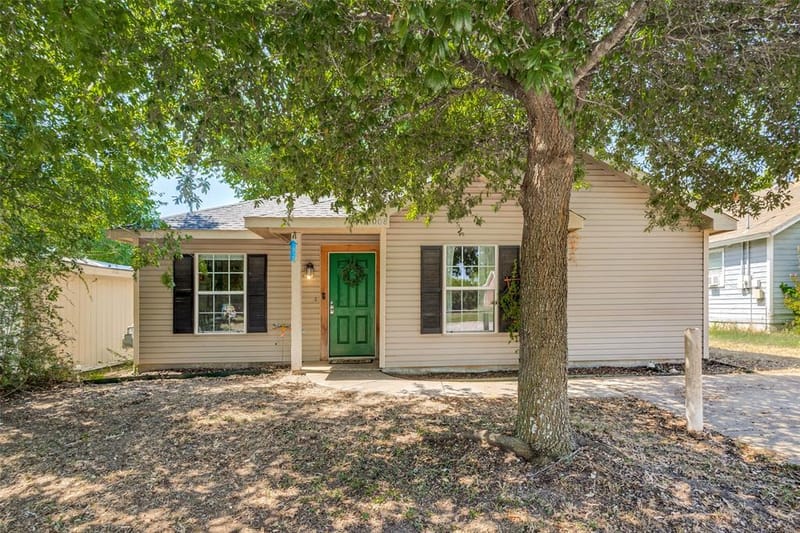 1008 E Prairie Street, Denton TX 76205 - Photo 2