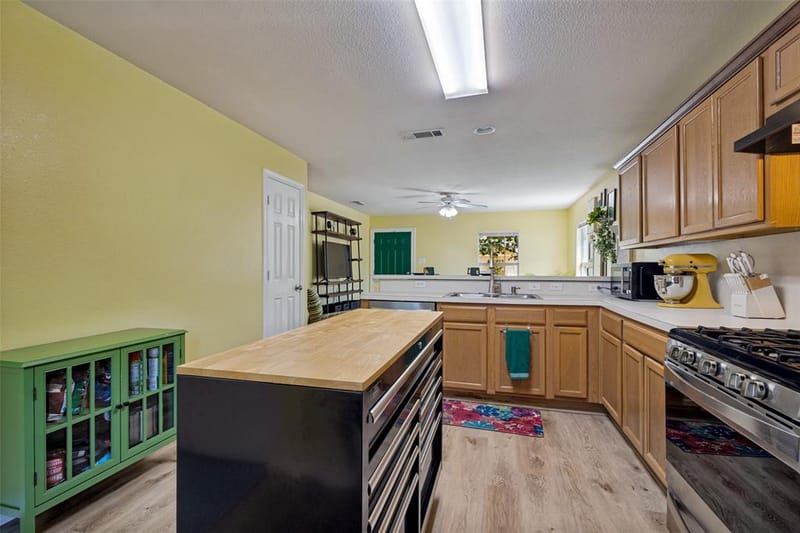 1008 E Prairie Street, Denton TX 76205 - Photo 12