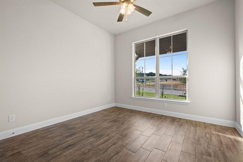 107 Hall Street, Glen Rose TX 76043 - Photo 24