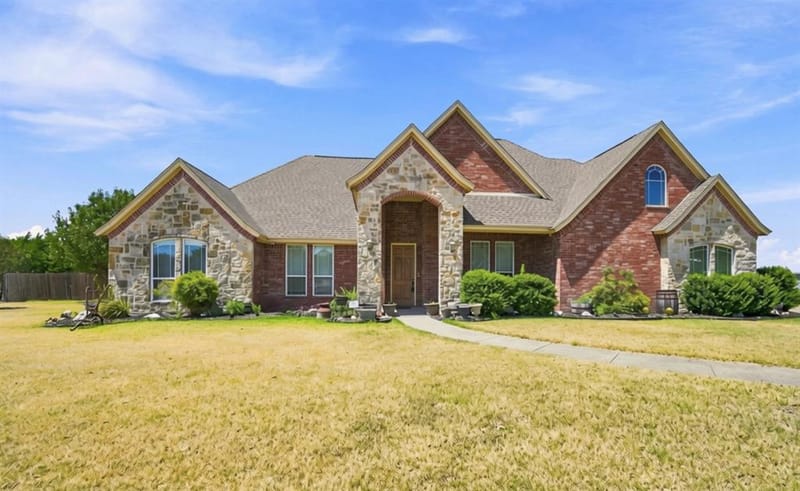 429 Rugged Drive, Red Oak TX 75154 - Photo 2
