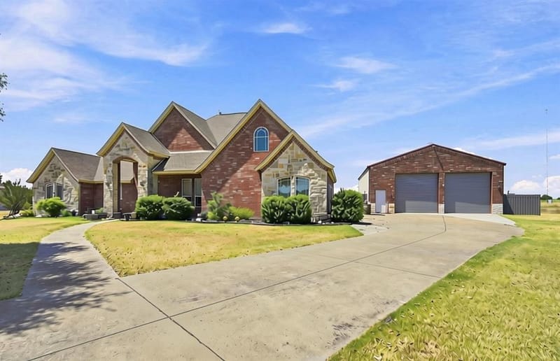429 Rugged Drive, Red Oak TX 75154 - Photo 3