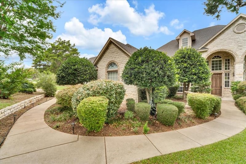 2201 Somerset, Midlothian TX 76065 - Photo 3