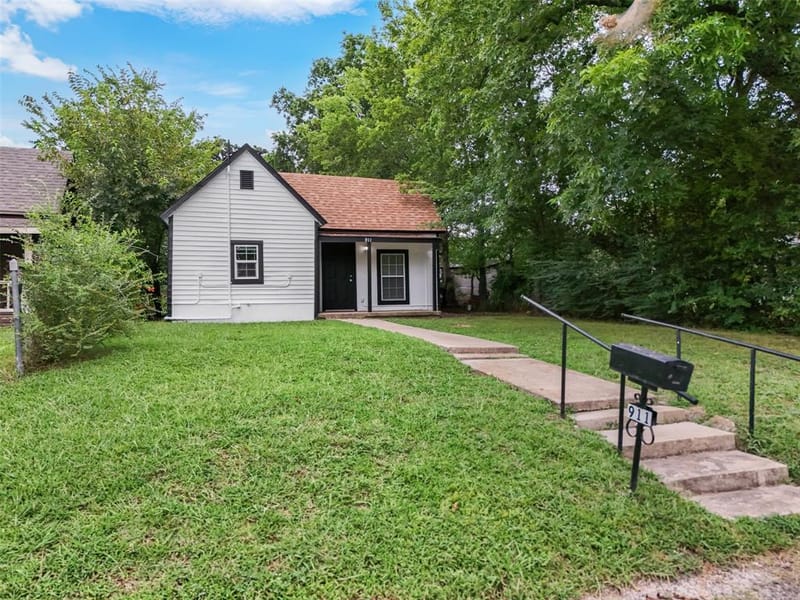 911 N Branch Street, Sherman TX 75090 - Photo 3