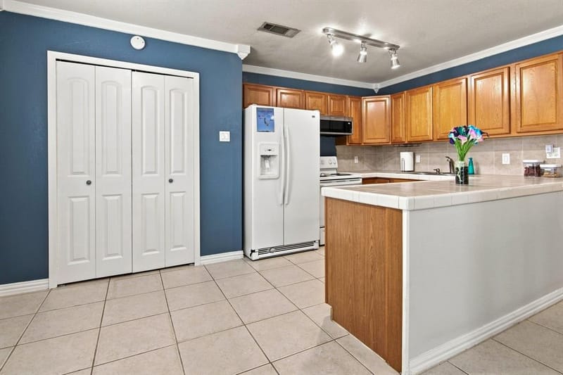 2420 Timberlake Drive, Irving TX 75062 - Photo 19