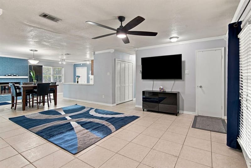 2420 Timberlake Drive, Irving TX 75062 - Photo 8