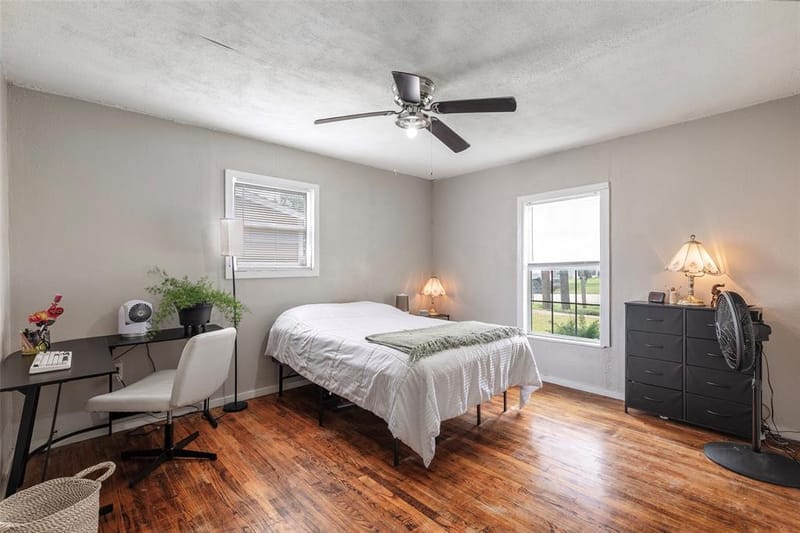 403 Walnut Street, Grandview TX 76050 - Photo 14