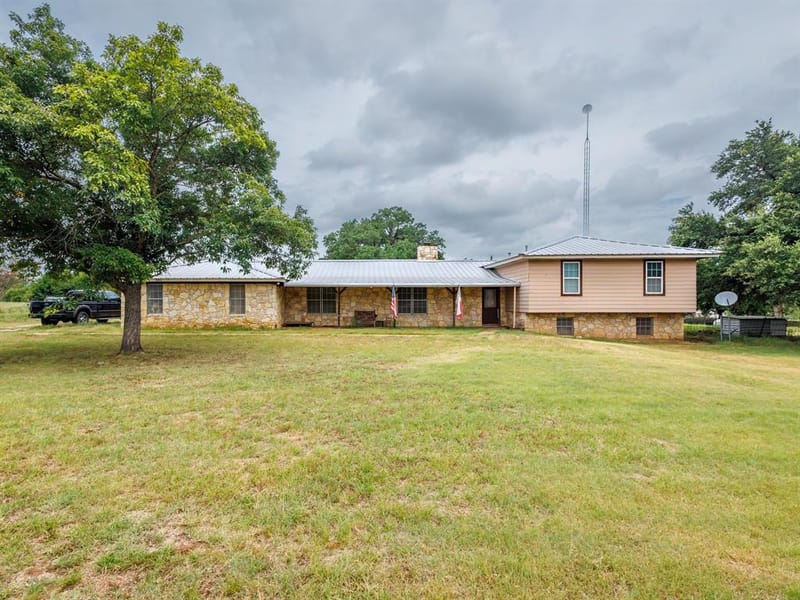 301 County Road 214, Hico TX 76457 - Photo 3