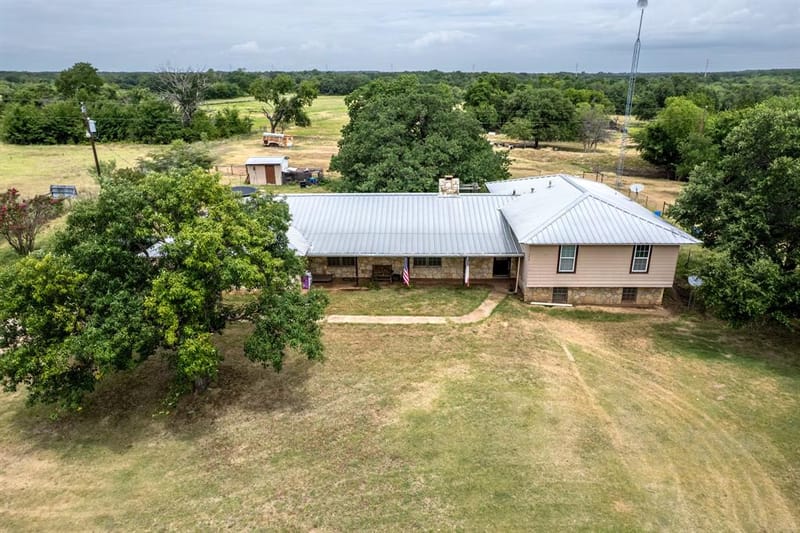 301 County Road 214, Hico TX 76457 - Photo 33