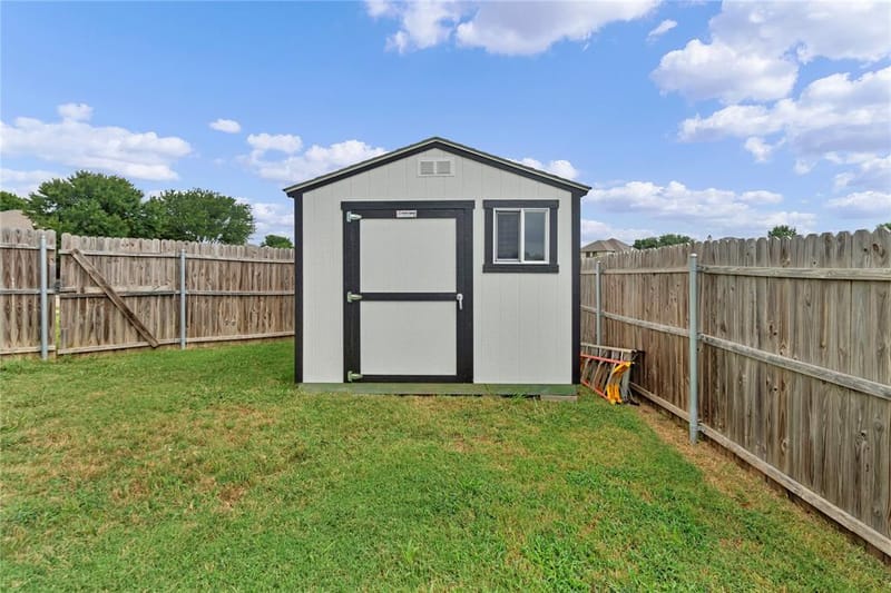 1301 Erin Court, Burleson TX 76028 - Photo 28