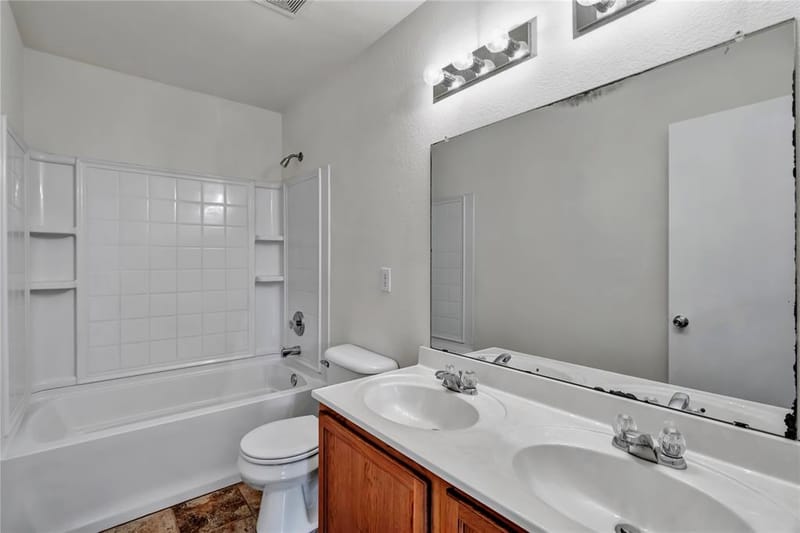 1301 Erin Court, Burleson TX 76028 - Photo 21