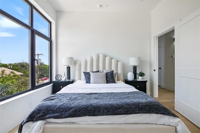430 E 8th, Dallas TX 75203 - Photo 16