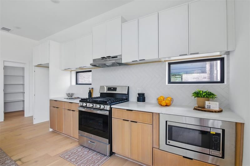430 E 8th, Dallas TX 75203 - Photo 12