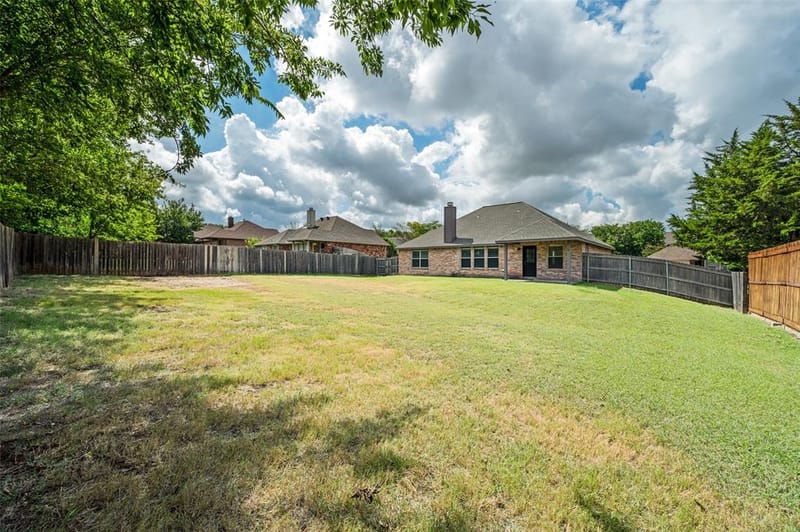 206 Ridge View Court, Decatur TX 76234 - Photo 9