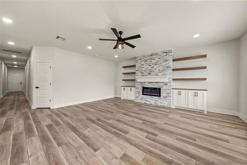 214 Rogers Street, McGregor TX 76657 - Photo 2