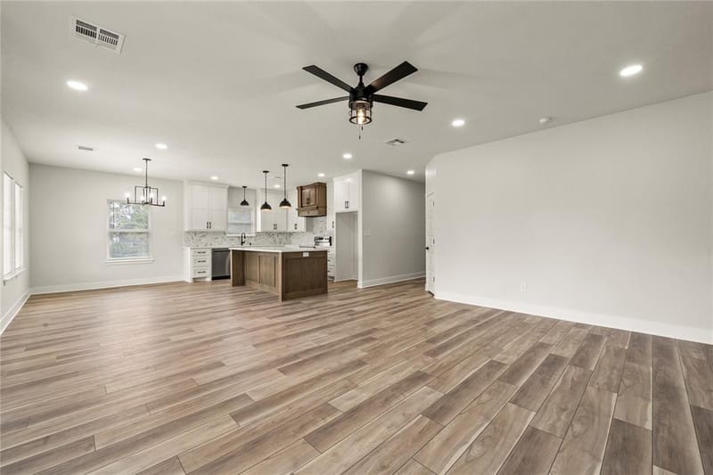 214 Rogers Street, McGregor TX 76657 - Photo 3