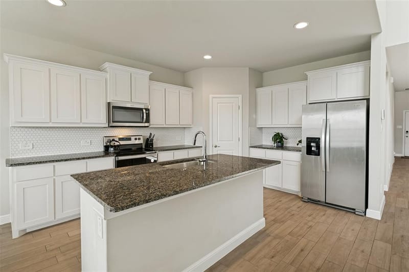 832 Alexandria Lane, Joshua TX 76058 - Photo 10