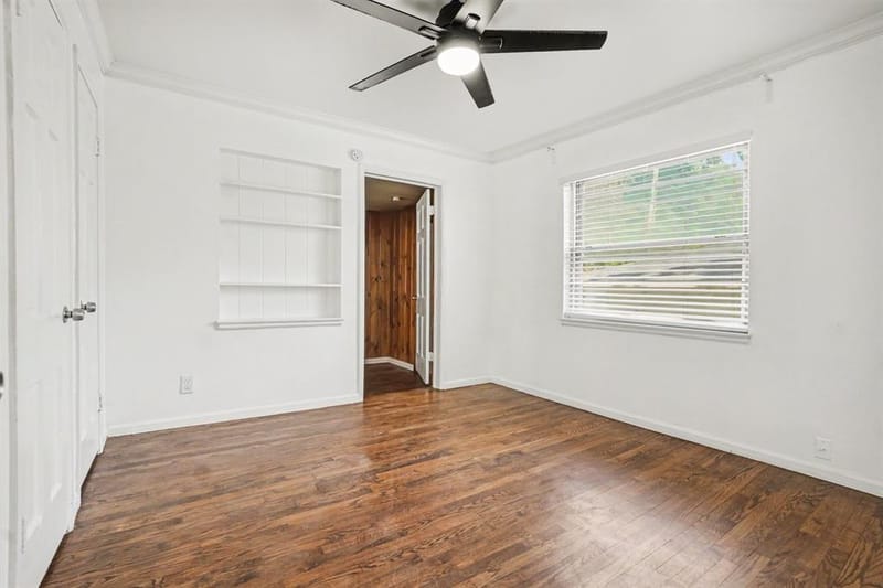 910 Reverchon Drive, Dallas TX 75211 - Photo 8