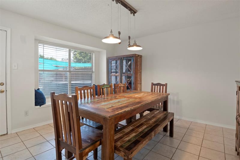 1428 Creekview Drive, Lewisville TX 75067 - Photo 7