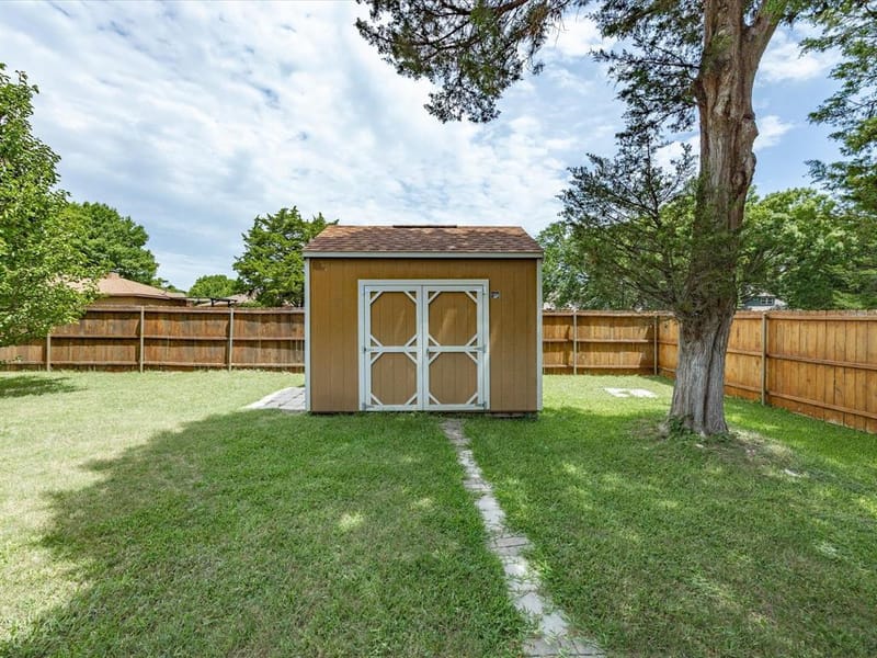 1327 Big Stone Gap Road, Duncanville TX 75137 - Photo 31