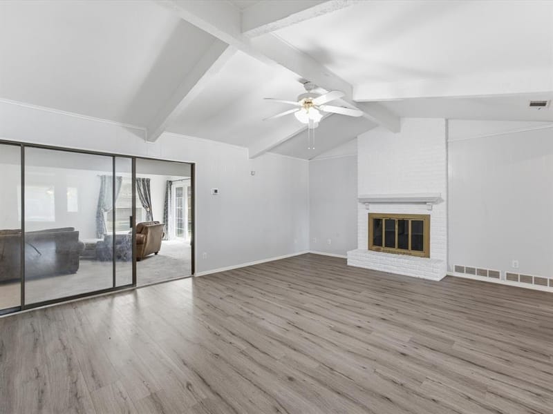 1327 Big Stone Gap Road, Duncanville TX 75137 - Photo 8