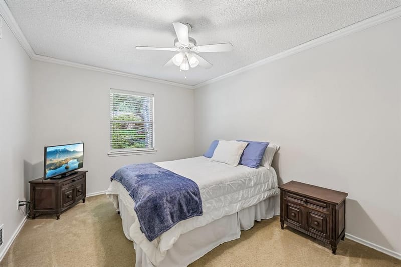 8324 Moorcroft Drive, Dallas TX 75228 - Photo 29