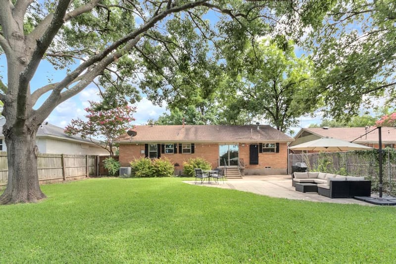 1815 Oates Drive, Dallas TX 75228 - Photo 18