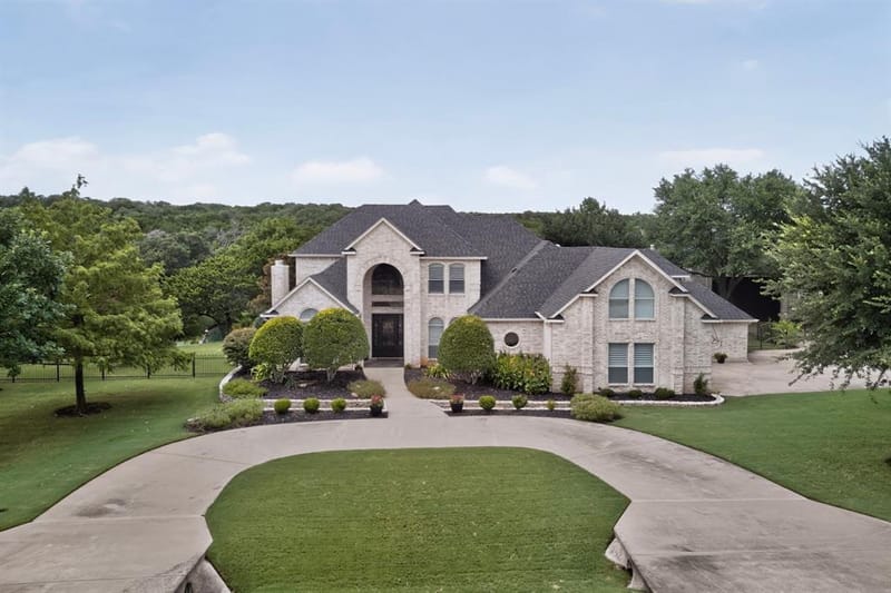 3406 Sundance Court, Granbury TX 76049 - Photo 4