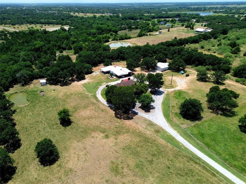 447 W Bypass 287, Alvord TX 76225 - Photo 27