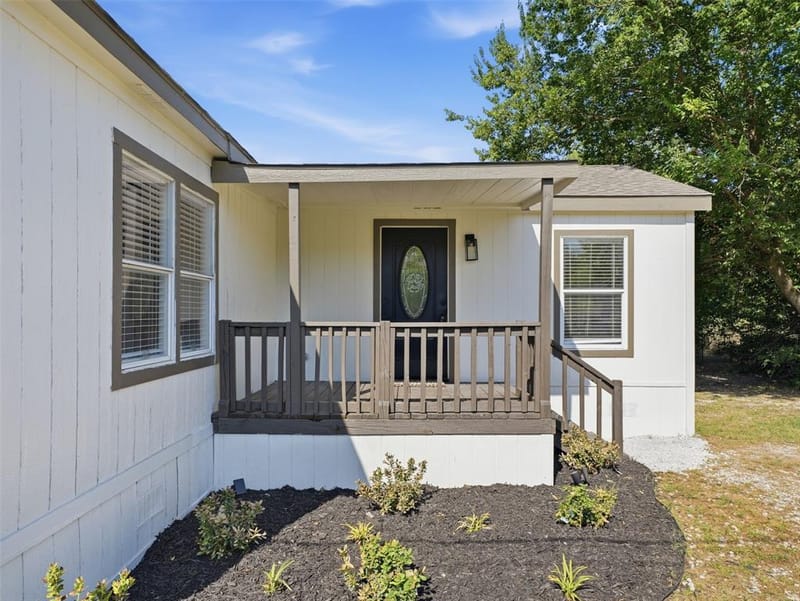 9608 Clark Street, Joshua TX 76058