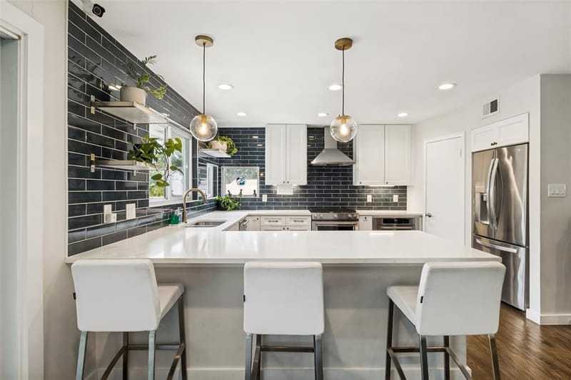 7045 Gaston Parkway, Dallas TX 75214 - Photo 13