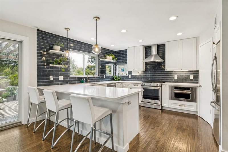 7045 Gaston Parkway, Dallas TX 75214 - Photo 12
