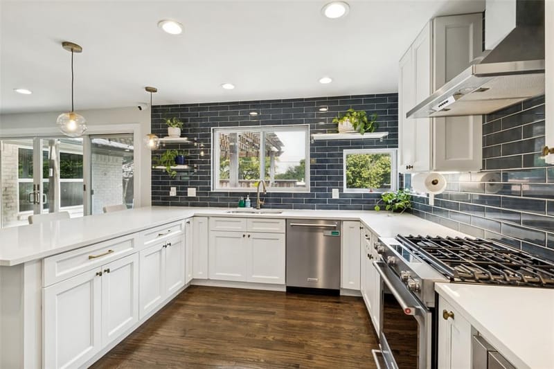 7045 Gaston Parkway, Dallas TX 75214 - Photo 15