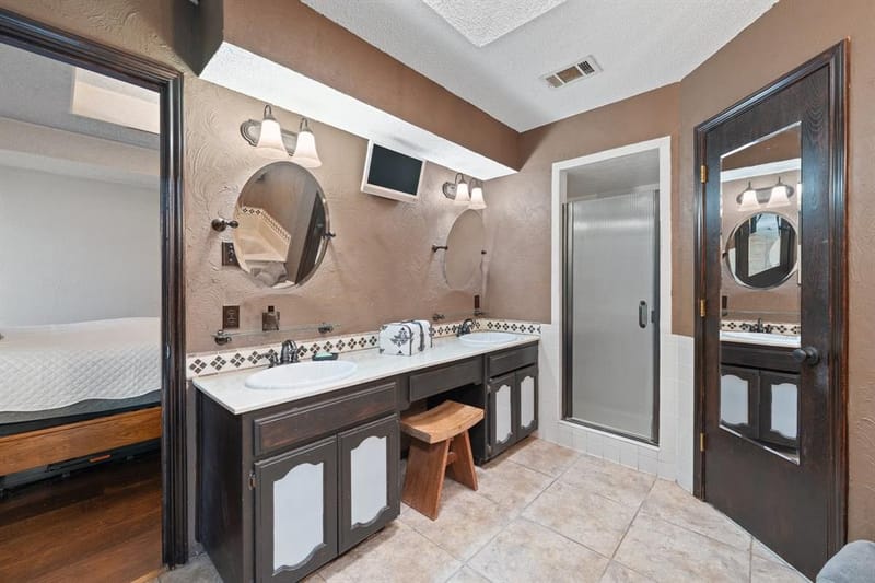 7500 Parker Drive E, Burleson TX 76028 - Photo 30