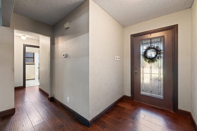 7500 Parker Drive E, Burleson TX 76028 - Photo 10