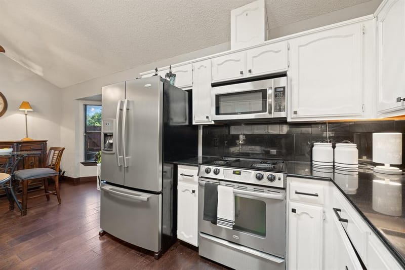 7500 Parker Drive E, Burleson TX 76028 - Photo 18