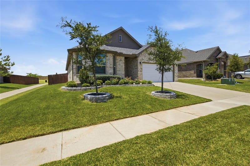 1500 Seabiscuit Drive, Granbury TX 76049 - Photo 3