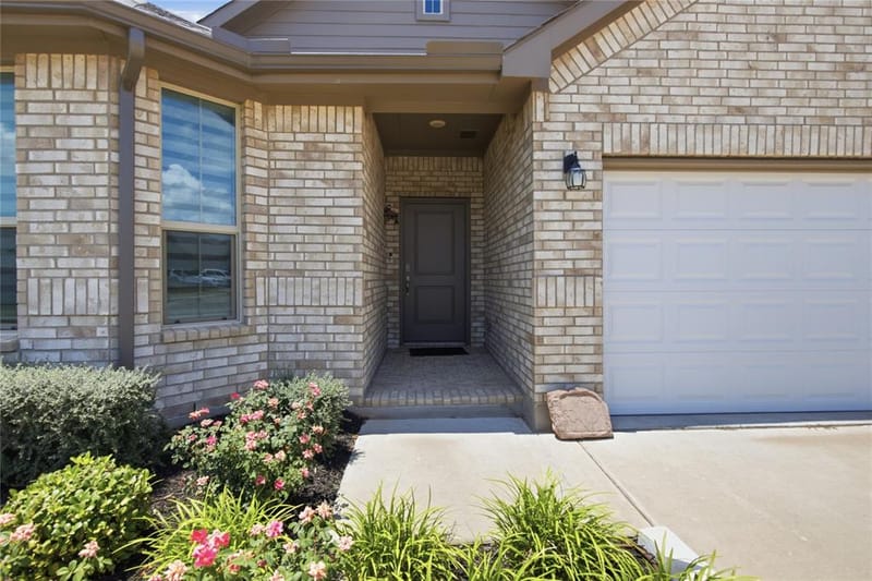 1500 Seabiscuit Drive, Granbury TX 76049 - Photo 4